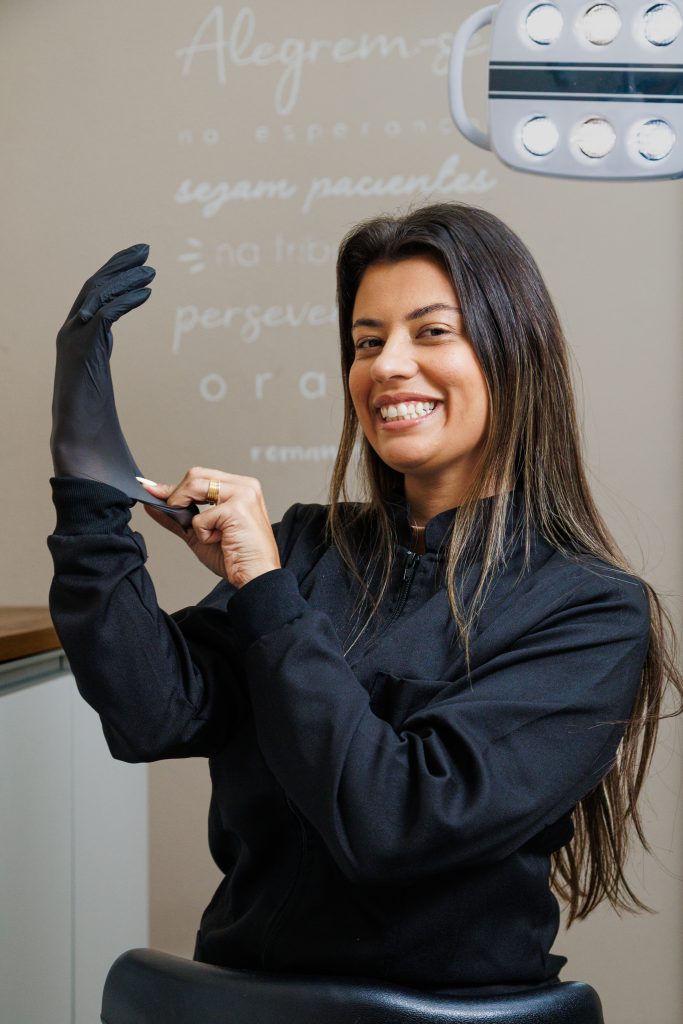 Retrato profissional de dentista em consultório em São Paulo